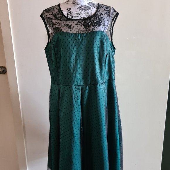 1950s Prom dress by Lindy Bop UK design - Picture 2 of 14